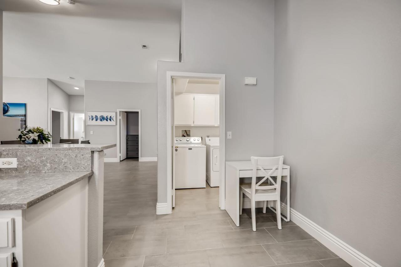 Luxurious House With A Pool, Spa, And Patio, Sleeps 6 Comfortably Las Vegas Exteriör bild