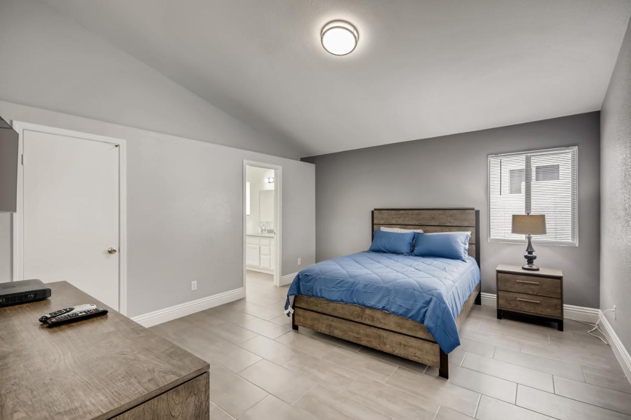Luxurious House With A Pool, Spa, And Patio, Sleeps 6 Comfortably Las Vegas Exteriör bild