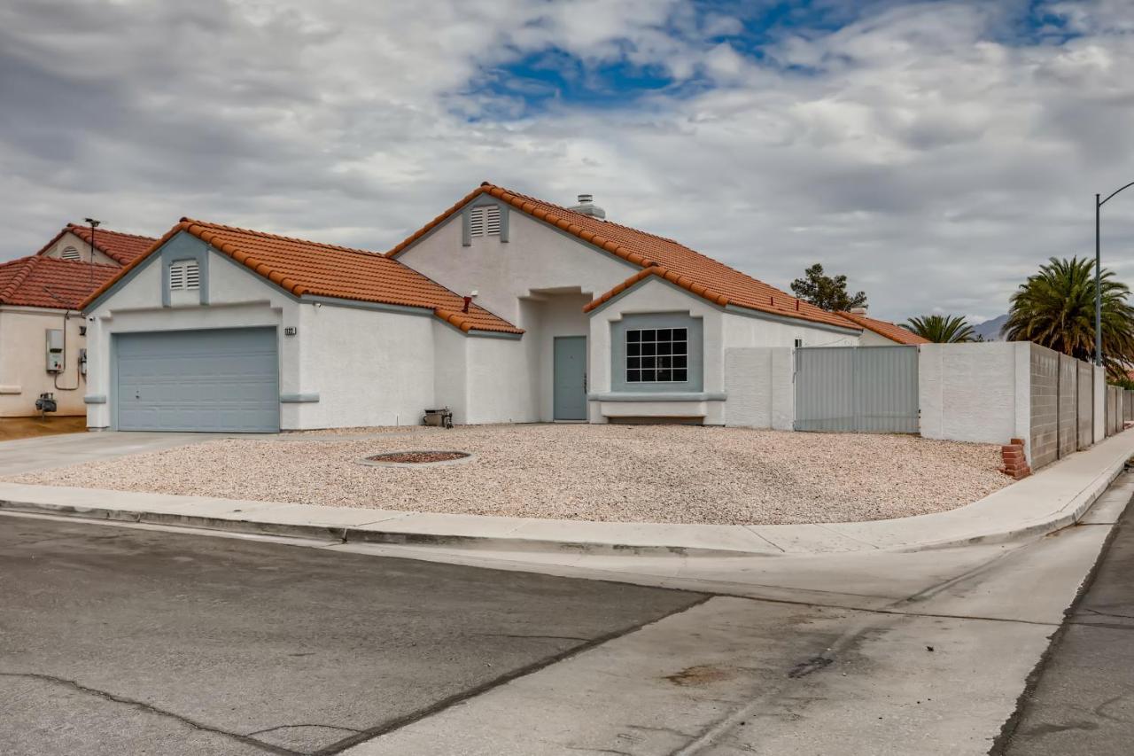 Luxurious House With A Pool, Spa, And Patio, Sleeps 6 Comfortably Las Vegas Exteriör bild