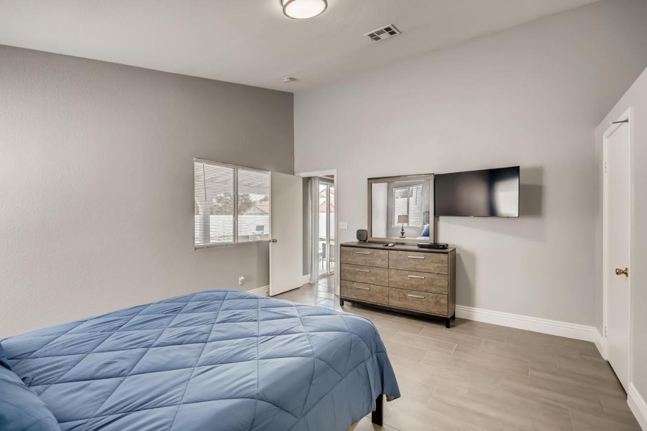 Luxurious House With A Pool, Spa, And Patio, Sleeps 6 Comfortably Las Vegas Exteriör bild
