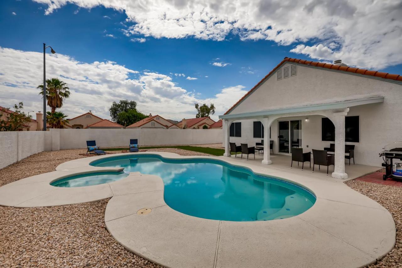 Luxurious House With A Pool, Spa, And Patio, Sleeps 6 Comfortably Las Vegas Exteriör bild