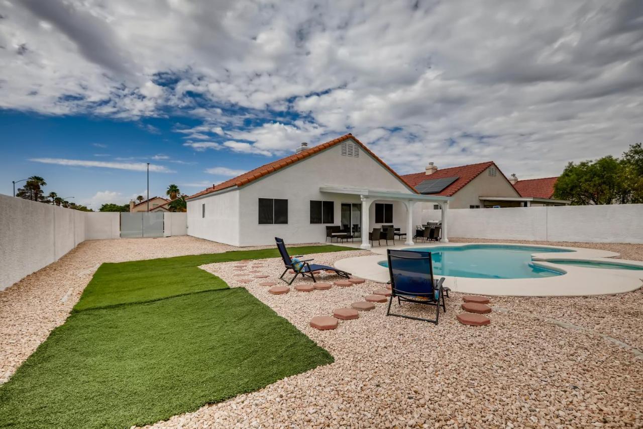 Luxurious House With A Pool, Spa, And Patio, Sleeps 6 Comfortably Las Vegas Exteriör bild