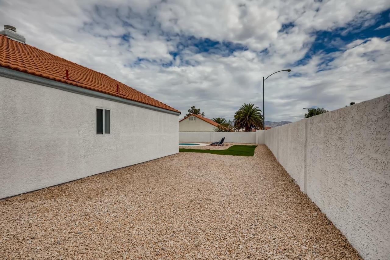Luxurious House With A Pool, Spa, And Patio, Sleeps 6 Comfortably Las Vegas Exteriör bild